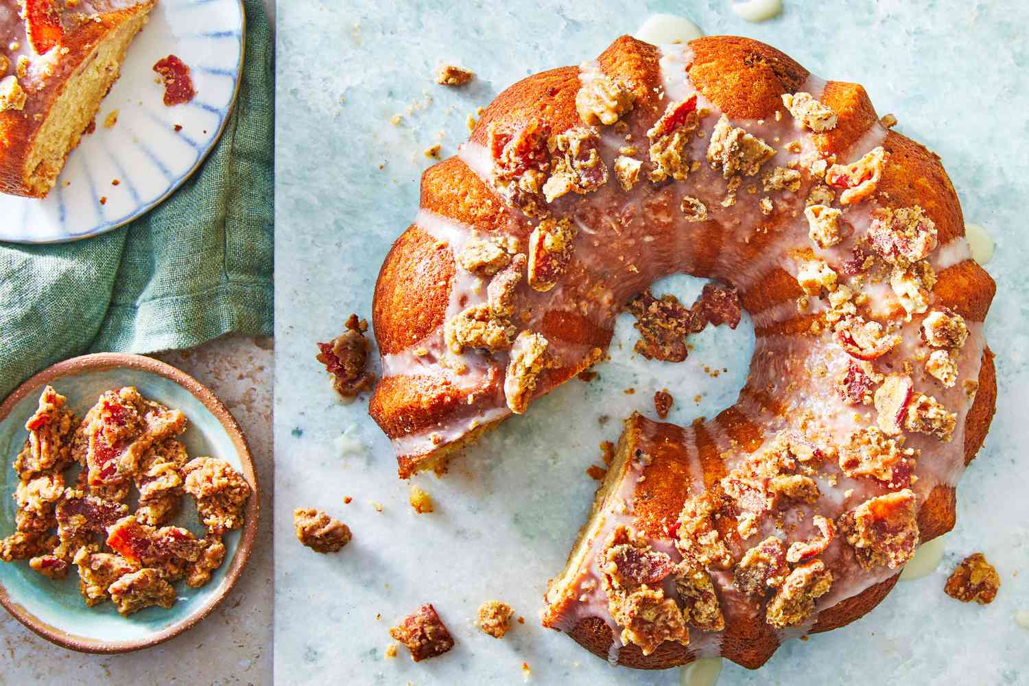 Moist Maple Bacon Bundt Cake: Crafting the Perfect Sweet & Smoky Treat